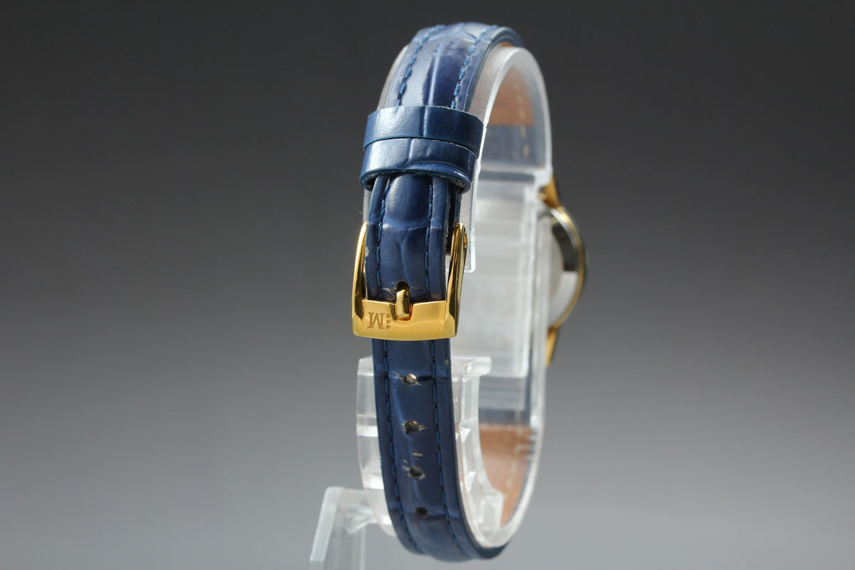 1974 Near MINT OMEGA Geneve 20mm 511.0451 Manual Gold Dial Women's Watch Vintage