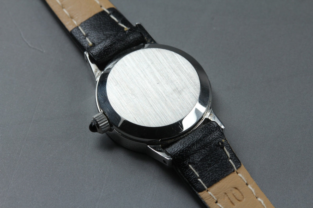 1975 Near MINT OMEGA De Ville 20mm 511.0371 Manual Silver Dial Women's Vintage