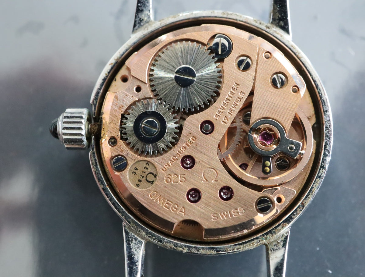 1975 Near MINT OMEGA De Ville 20mm 511.0371 Manual Silver Dial Women's Vintage