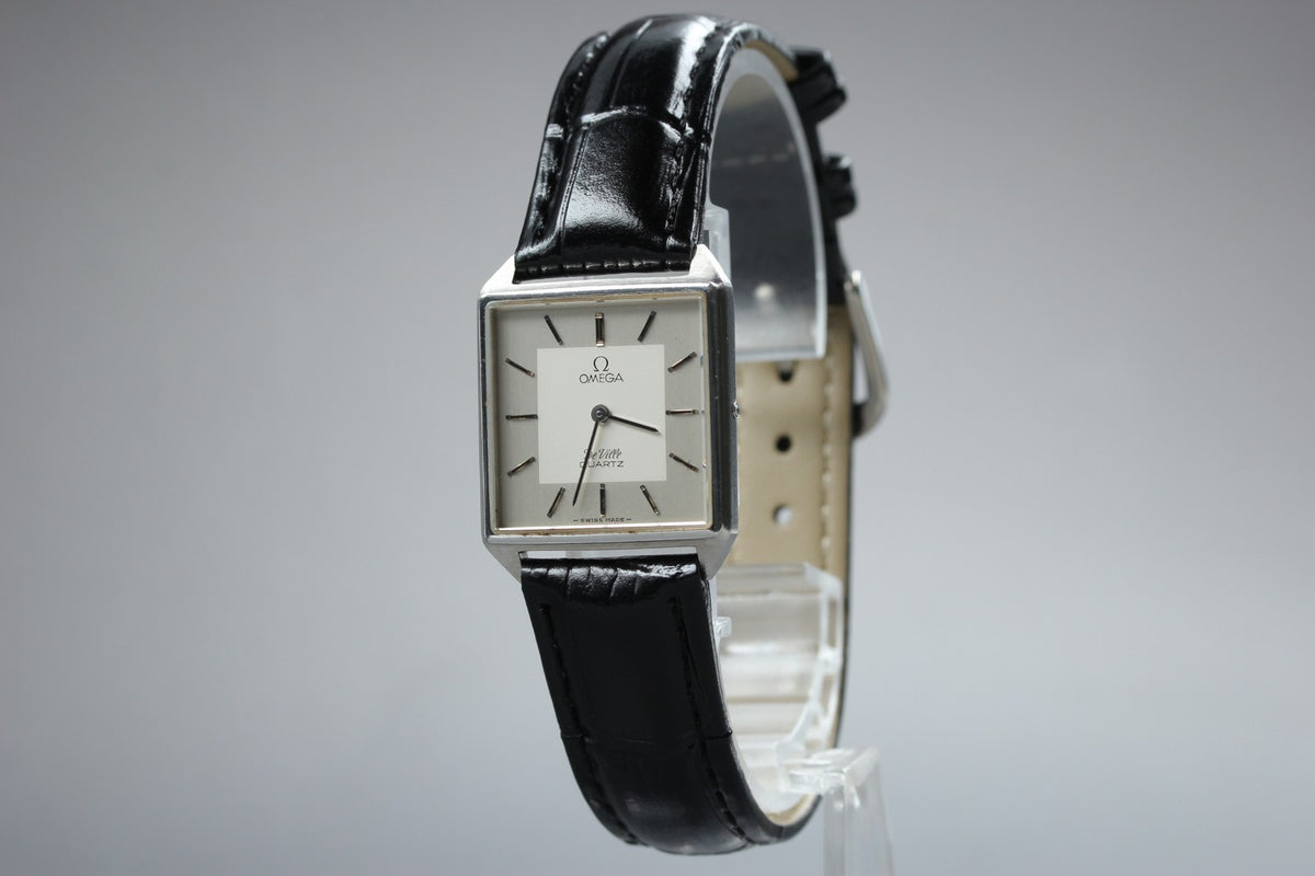 1980 Near MINT OMEGA De Ville 23mm 591.0087 Quartz Silver Dial Women's Vintage