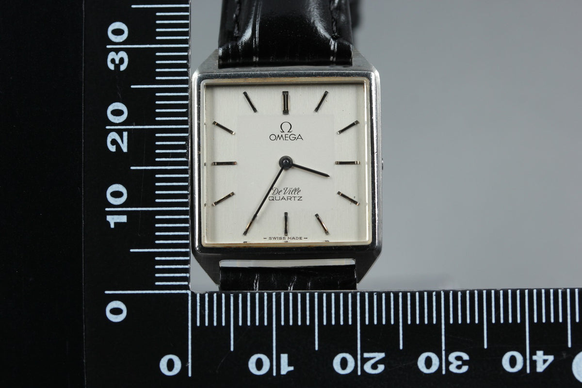 1980 Near MINT OMEGA De Ville 23mm 591.0087 Quartz Silver Dial Women's Vintage