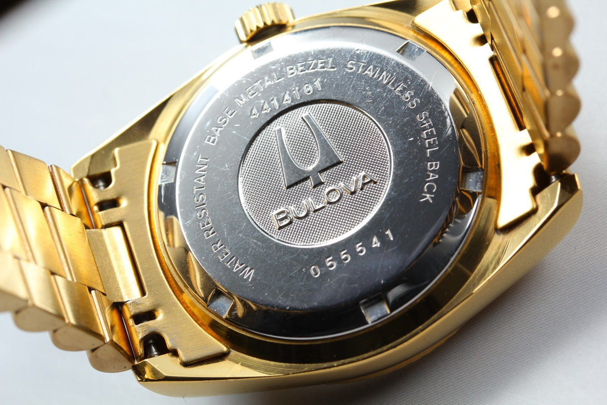 Near MINT BULOVA Super Seville 35mm 4410101 Automatic Gold Dial Men's Vintage