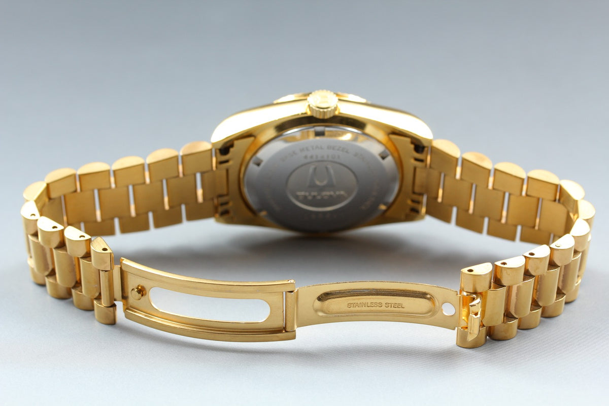 Near MINT BULOVA Super Seville 35mm 4410101 Automatic Gold Dial Men's Vintage