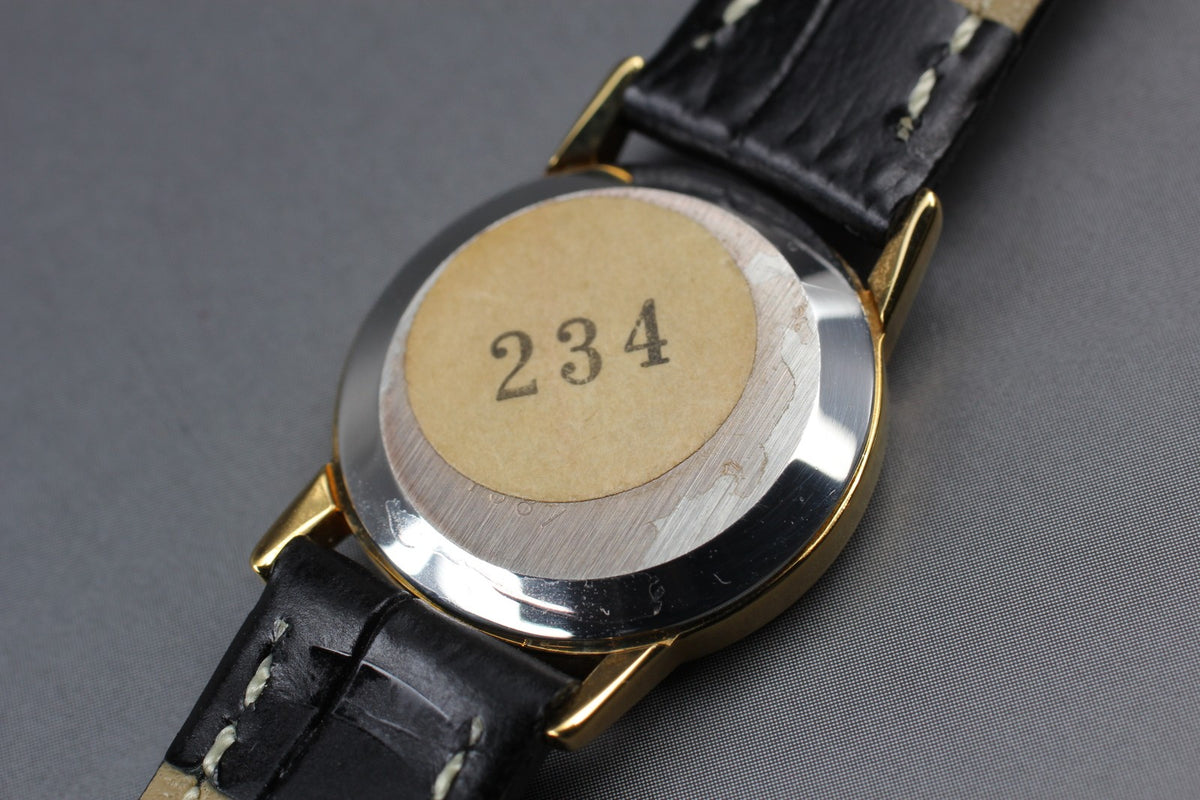 1982 Top MINT OMEGA De Ville 22mm 591.0150.1 Quartz Gold Dial Women's Vintage