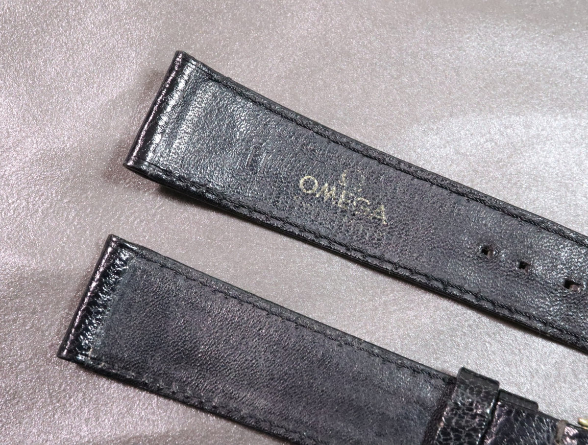 Near MINT OMEGA Vintage Genuine Black Leather Strap 19mm Gold Buckle Men's #2705