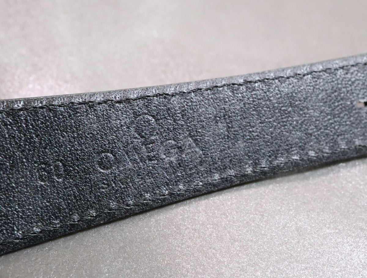 MINT OMEGA Vintage Genuine Black Leather Strap 19mm Gold Buckle Men's #2762