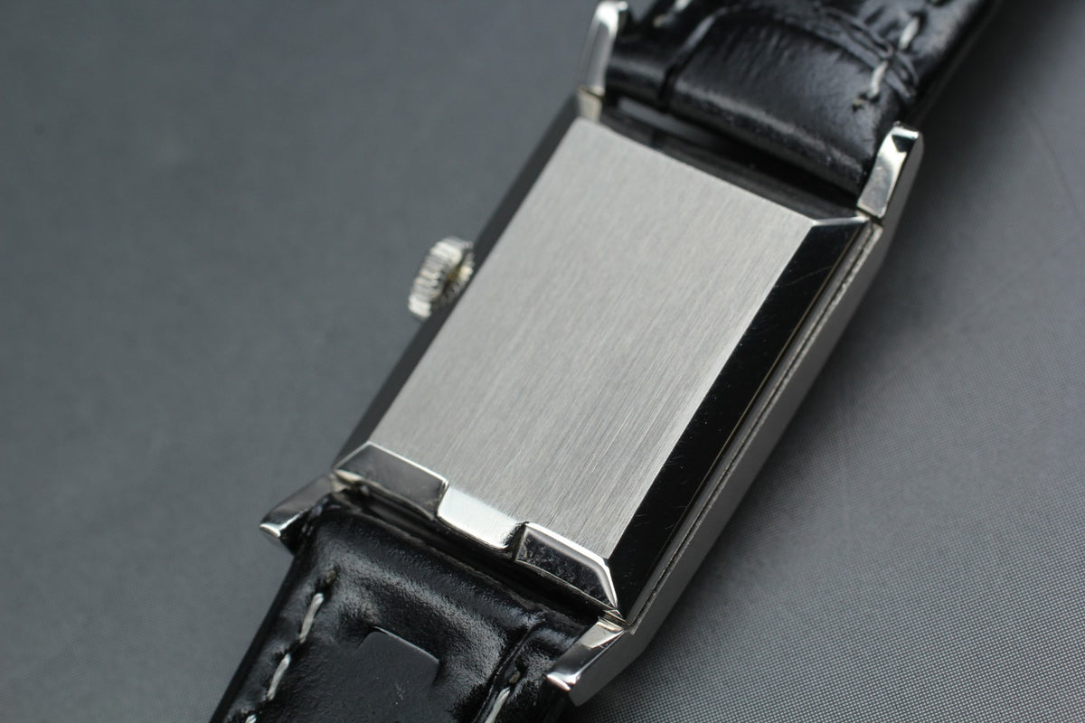 1965 Near MINT OMEGA 15mm 511.163 Manual Wind Silver Dial Women's Watch Vintage