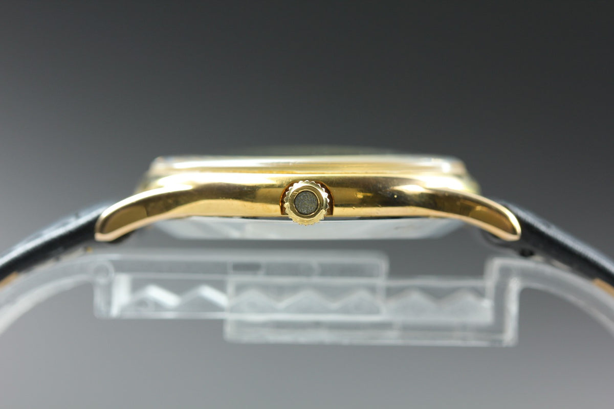 1979 Near MINT OMEGA De Ville 32mm 191.0072 Quartz Gold Dial Men's Watch Vintage
