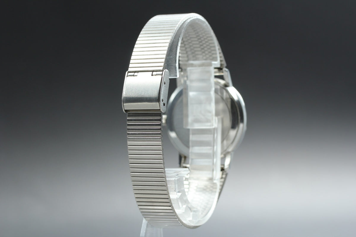 1977 Near MINT OMEGA Seamaster 35mm 196.0079 Quartz Silver Dial Men's Vintage