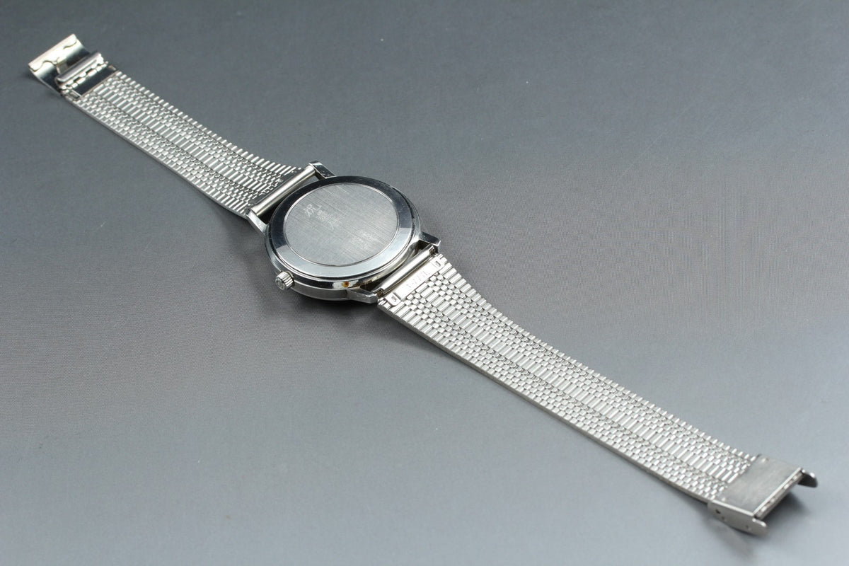 1977 Near MINT OMEGA Seamaster 35mm 196.0079 Quartz Silver Dial Men's Vintage