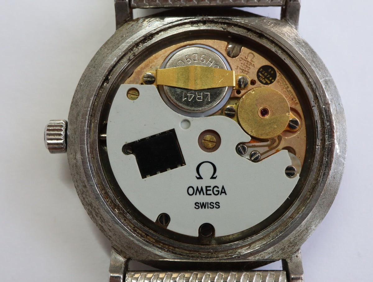 1975 Near MINT OMEGA Constellation 33mm 191.0032 Quartz Silver Dial Men Vintage
