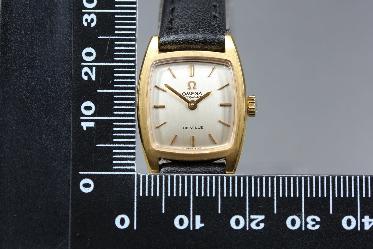 1969 Near MINT OMEGA De Ville 20mm 551.050 Automatic Champagne Women's Vintage