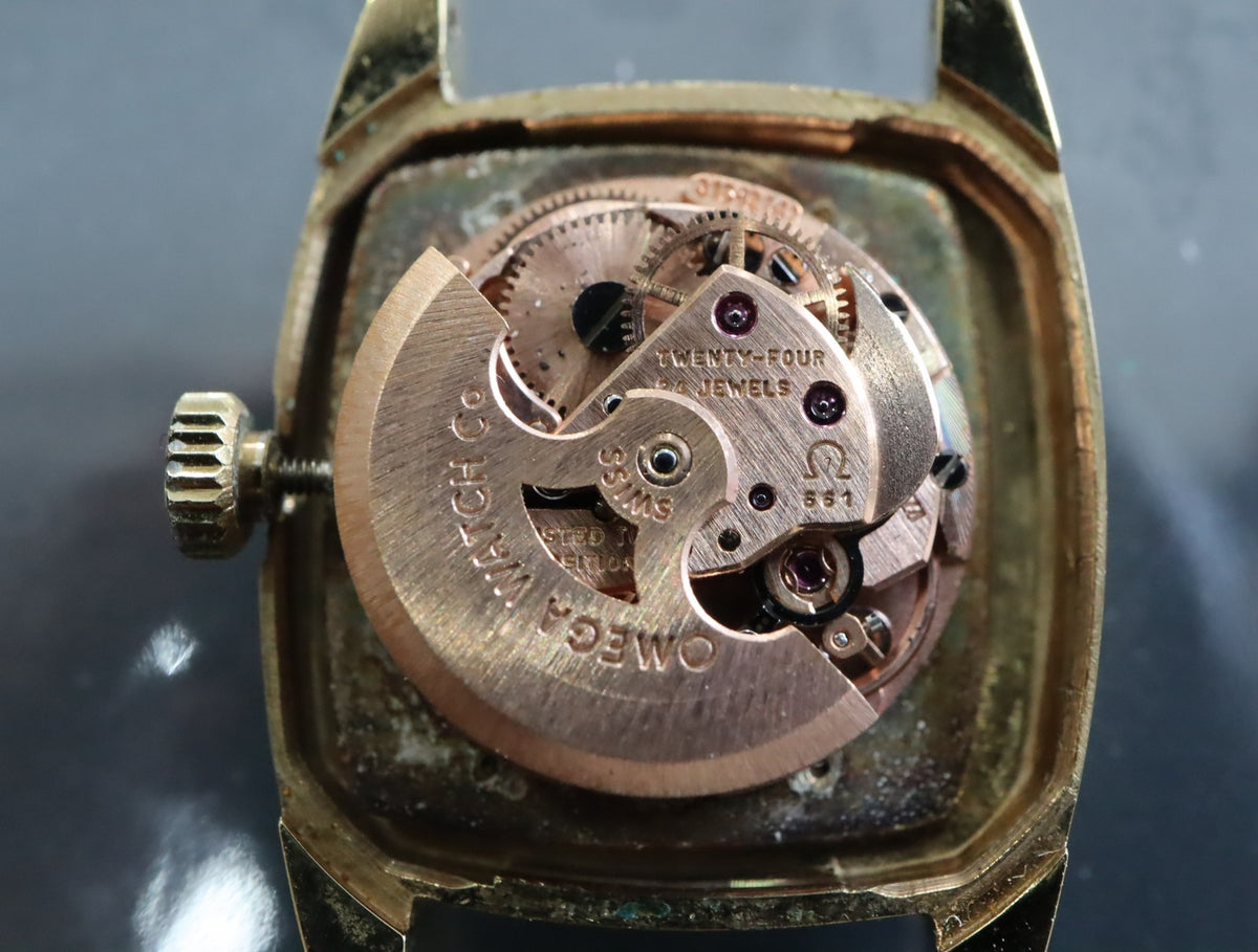1969 Near MINT OMEGA De Ville 20mm 551.050 Automatic Champagne Women's Vintage