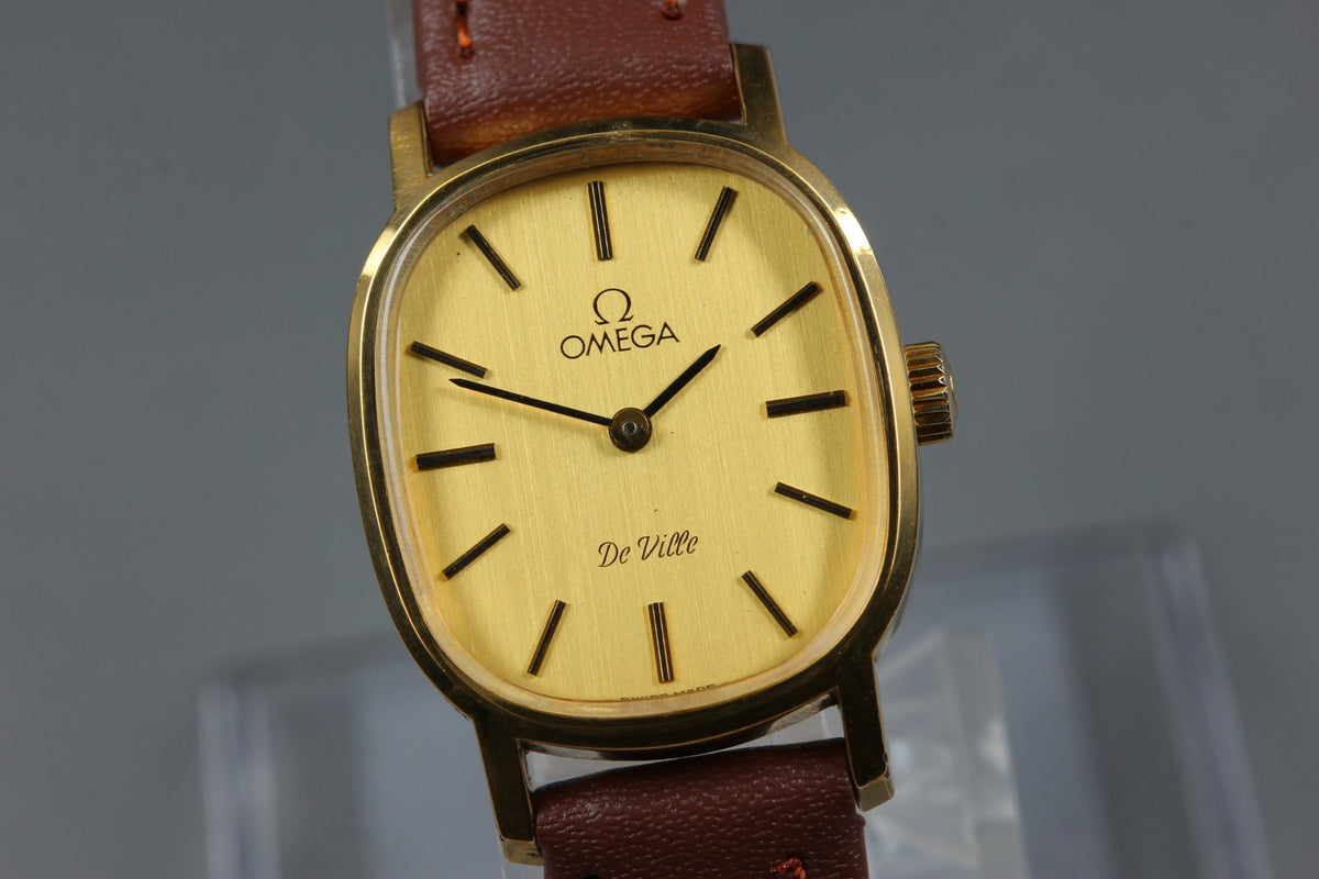1979 Near MINT OMEGA De Ville 21mm 511.0509 Manual Gold Dial Women's Vintage