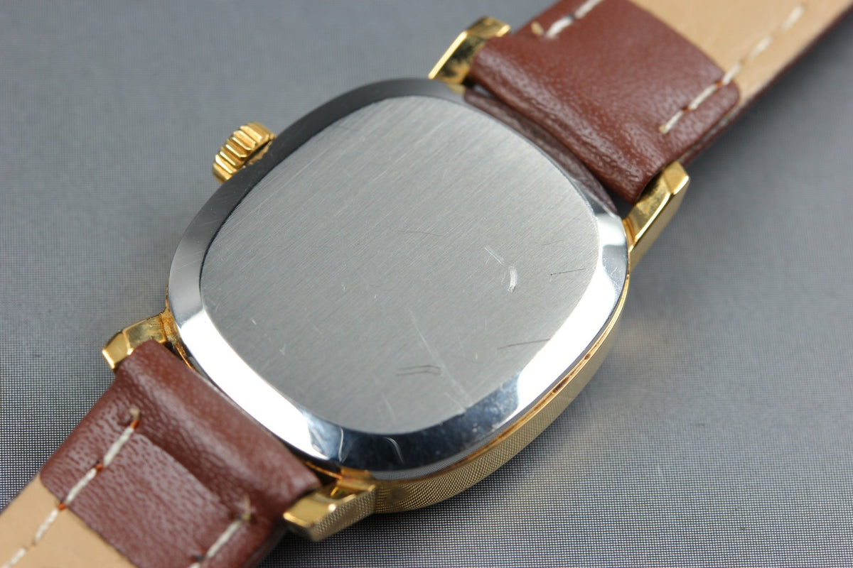 1979 Near MINT OMEGA De Ville 21mm 511.0509 Manual Gold Dial Women's Vintage