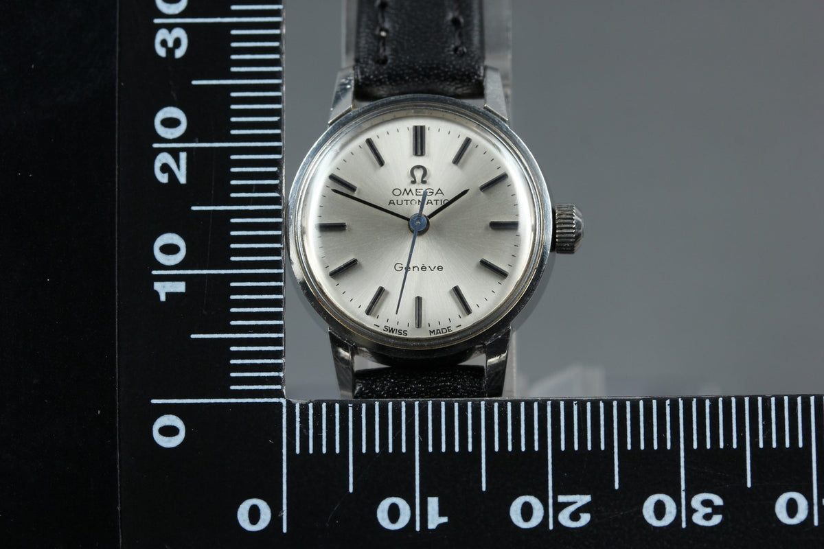 1969 Near MINT OMEGA Seamaster Geneve 21mm 565.002 Automatic Women's Vintage