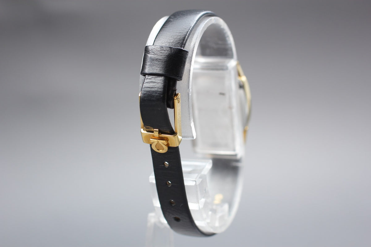 1973 Near MINT OMEGA Geneve 15mm 511.454 Manual Gold Dial Women's Watch Vintage