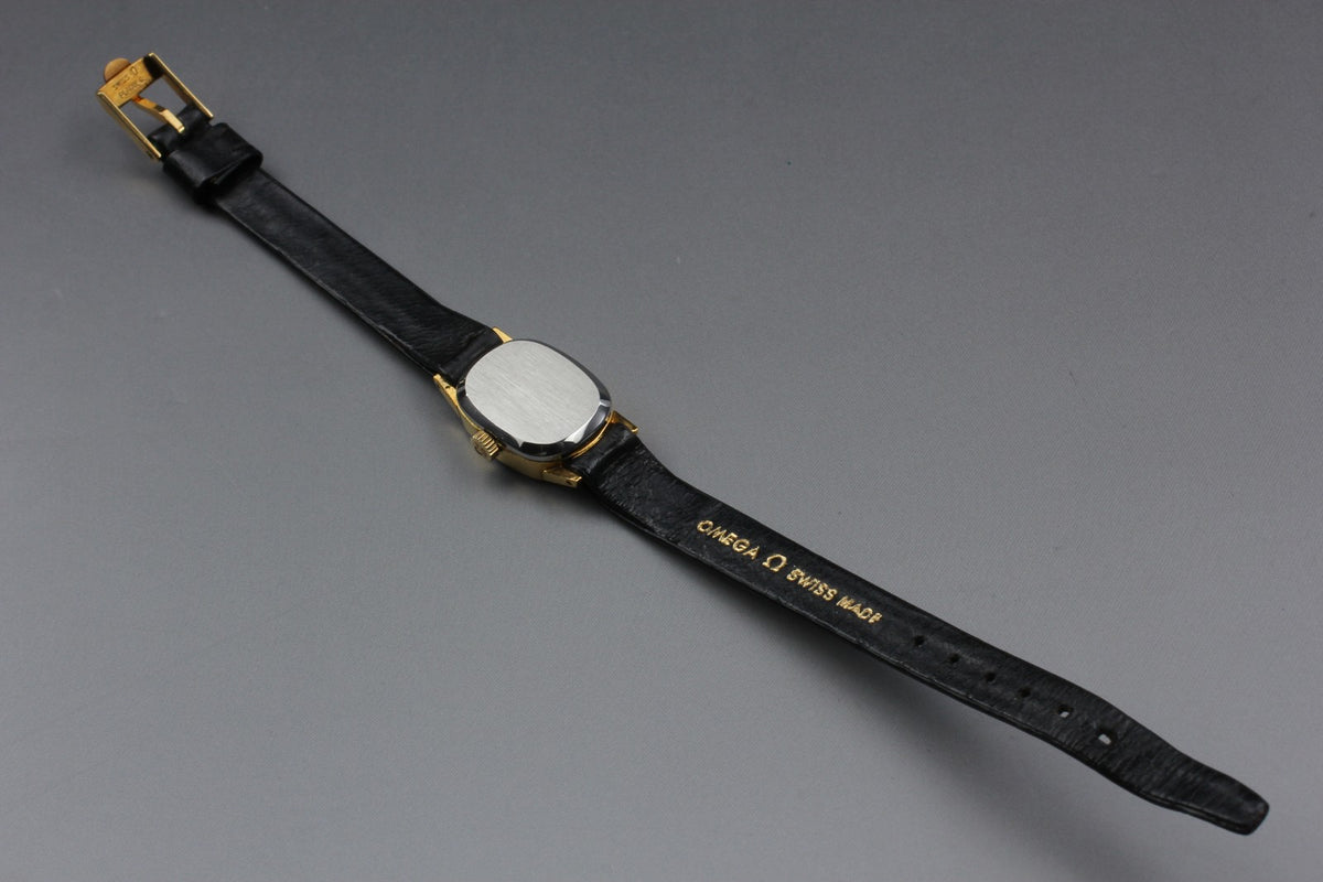 1973 Near MINT OMEGA Geneve 15mm 511.454 Manual Gold Dial Women's Watch Vintage
