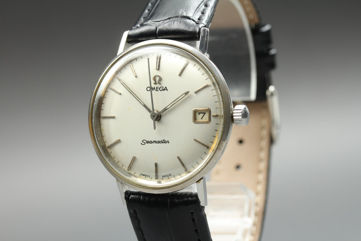 Near MINT OMEGA Seamaster 34mm Manual Winding Silver Dial Men's Wach Vintage