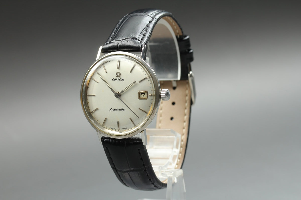 Near MINT OMEGA Seamaster 34mm Manual Winding Silver Dial Men's Wach Vintage