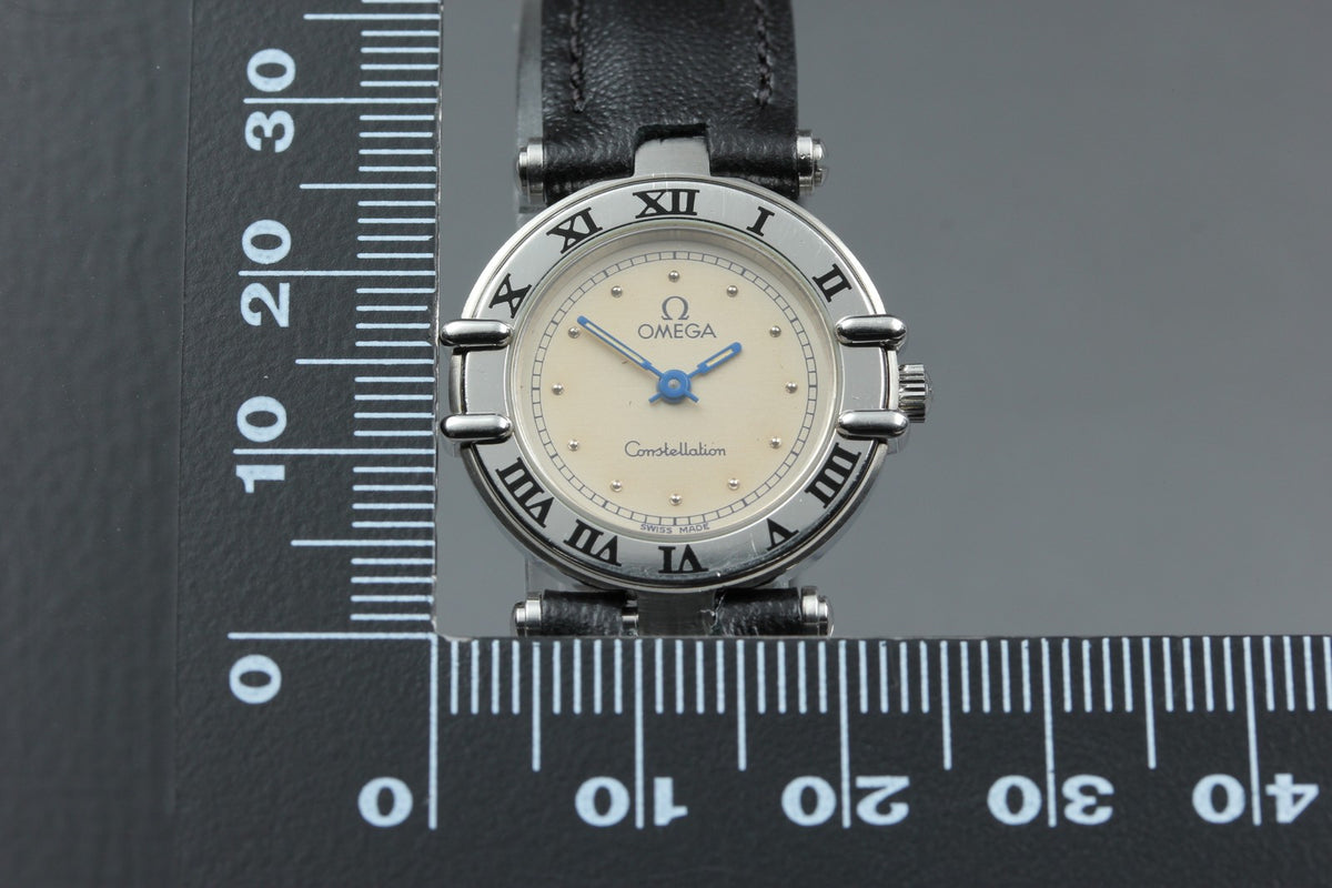 1989 Near MINT OMEGA Constellation 23mm 595.1080 Quartz White Women's Vintage