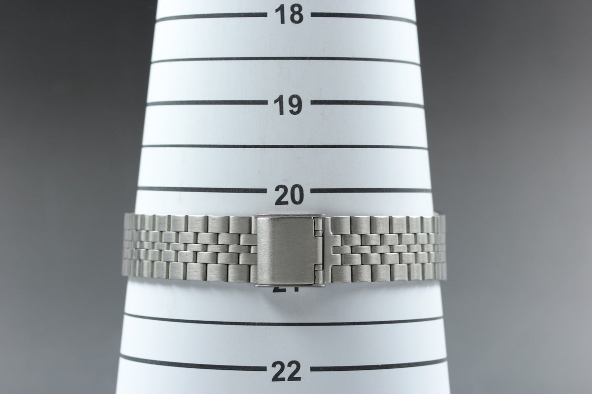 1977 Near MINT OMEGA Seamaster 35mm 196.0079 Quartz Silver Dial Men's Watch