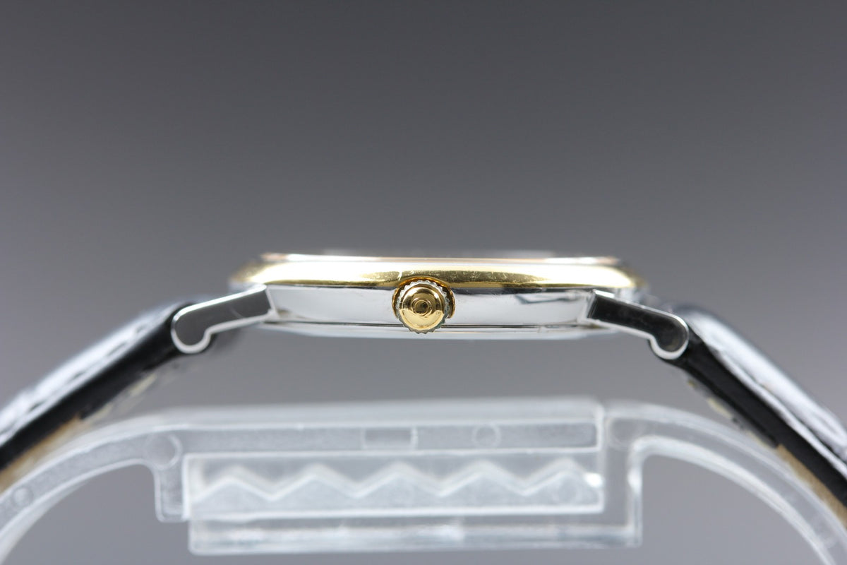 1993 Near MINT OMEGA De Ville 25mm 596.2579 Quartz White Roman Women's Vintage
