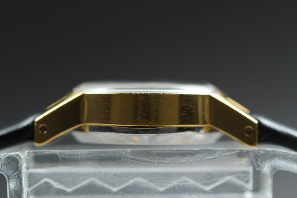 1971 Near MINT OMEGA Geneve 17mm 511.0388 Manual Champagne Dial Women's Vintage