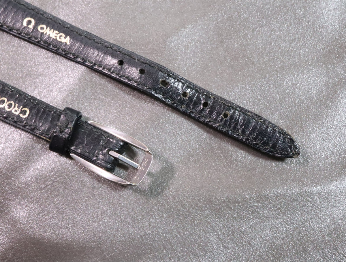 Near MINT OMEGA Vintage Black Leather Strap 11mm Silver Buckle Women's #2906