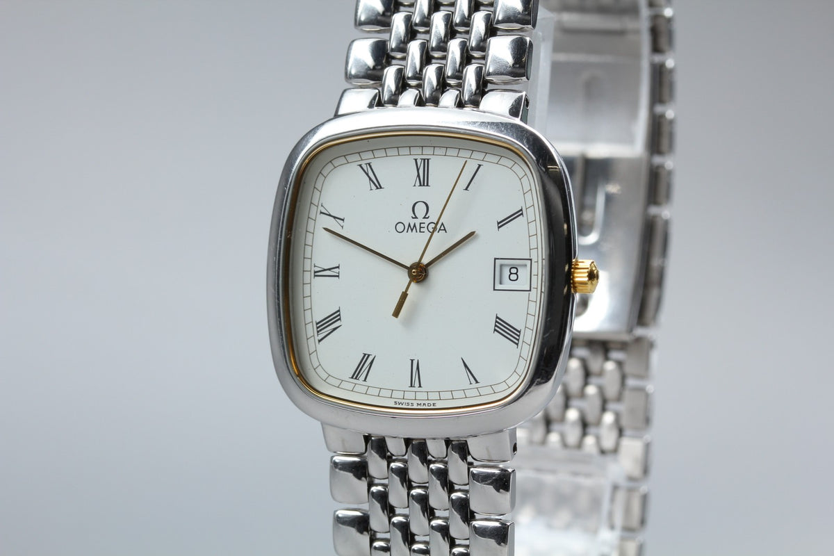 1991 Near MINT OMEGA De Ville 30mm 396.1017 Quartz White Roman Dial Men Vintage