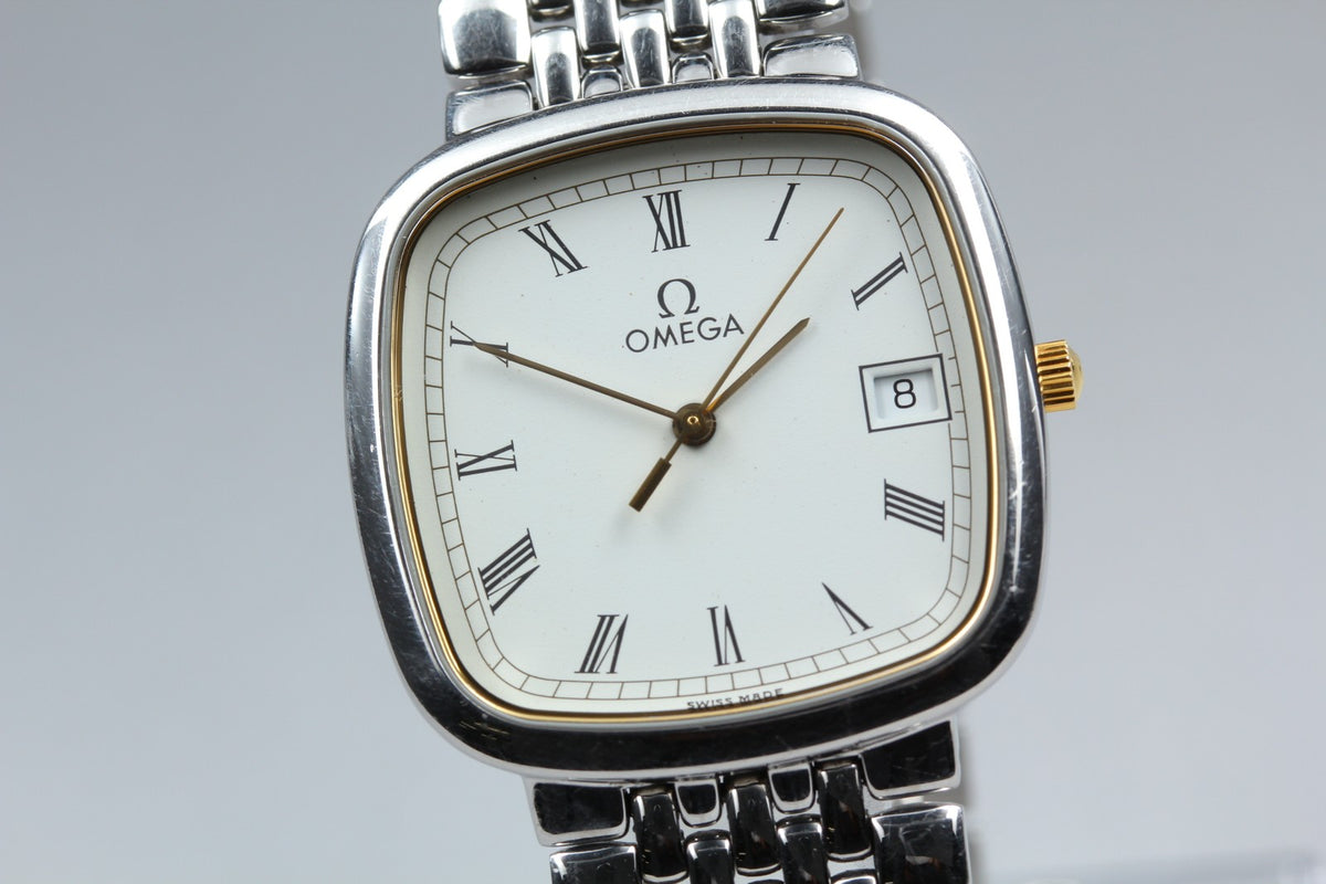 1991 Near MINT OMEGA De Ville 30mm 396.1017 Quartz White Roman Dial Men Vintage