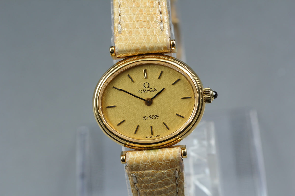 1979 Near MINT OMEGA De Ville 24mm 511.0566 Manual Gold Dial Women's Vintage