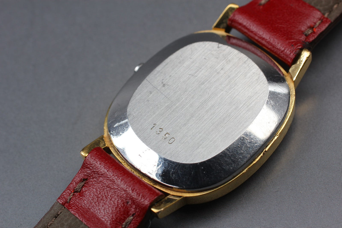 1979 Near MINT OMEGA De Ville 23mm 591.0021 Quartz Gold Dial Women's Vintage