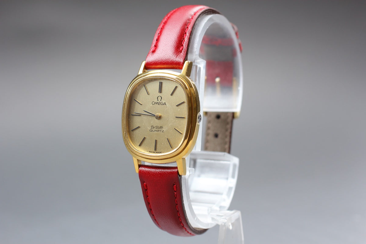 1979 Near MINT OMEGA De Ville 23mm 591.0021 Quartz Gold Dial Women's Vintage