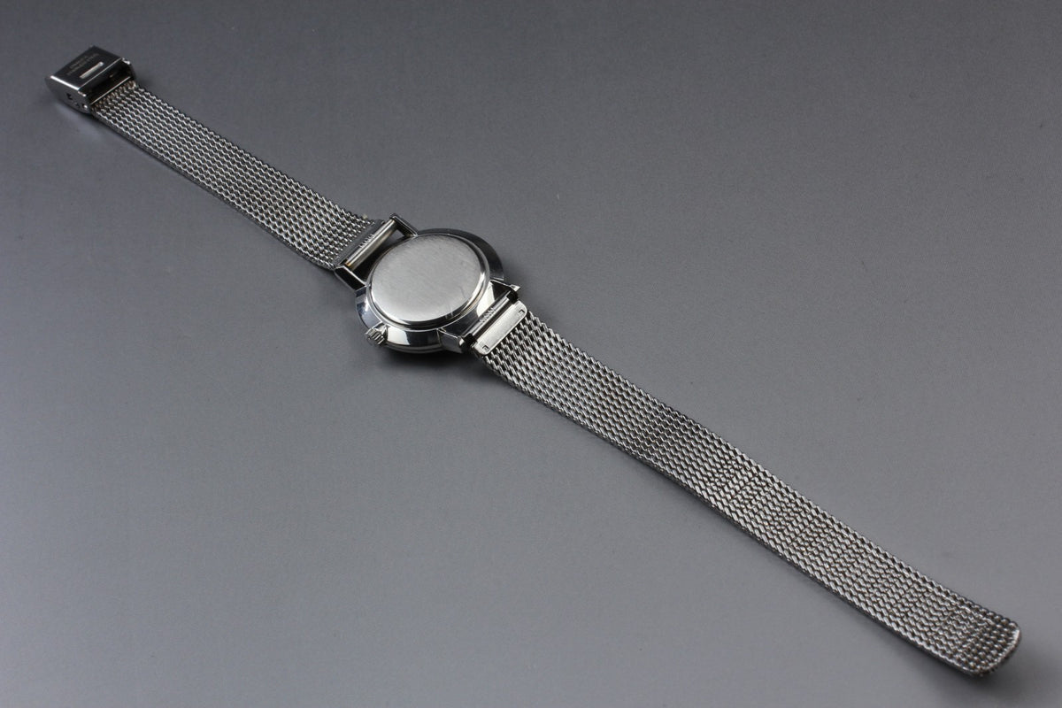 1973 Near MINT OMEGA Geneve 25mm 511.410 Manual Silver Dial Women's Vintage