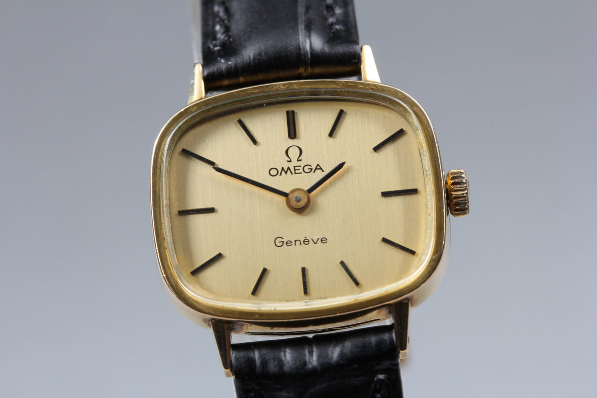 1973 Near MINT OMEGA Geneve 24mm 511.413 Manual Gold Dial Women's Watch Vintage