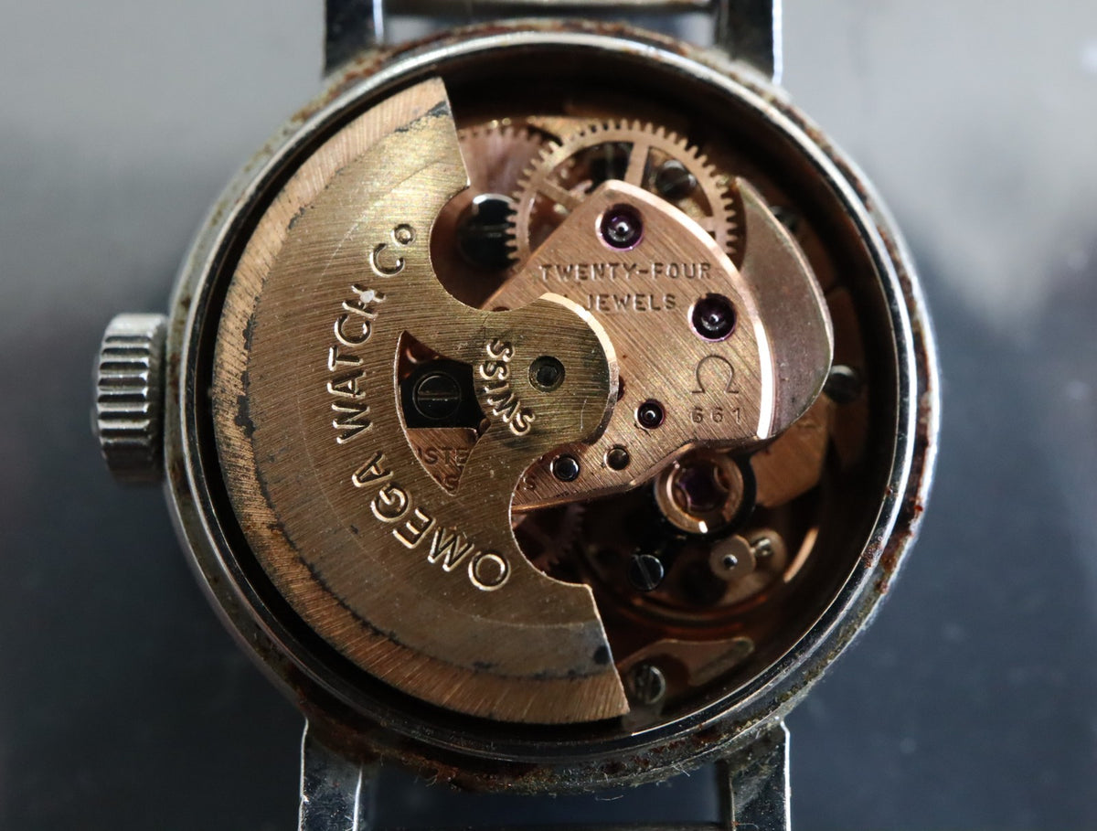 1972 Near MINT OMEGA De Ville 17mm 551.0057 Automatic Silver Dial Women Vintage