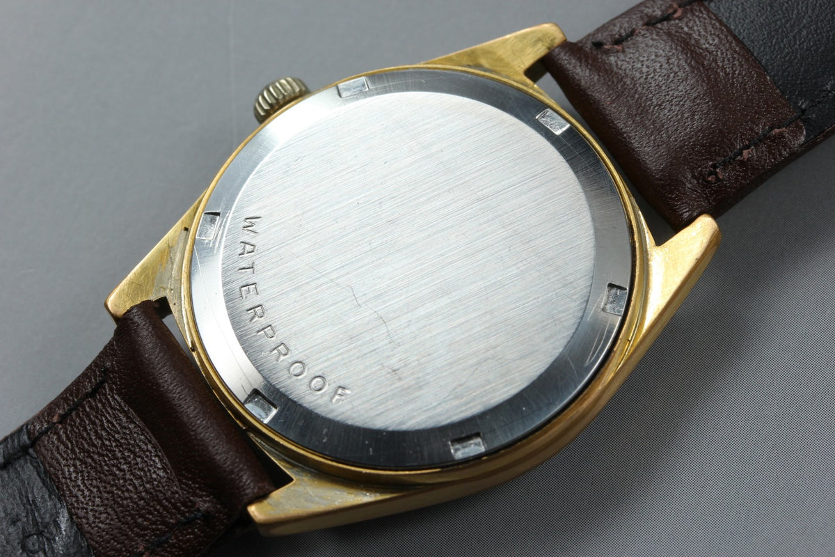 1969 Near MINT OMEGA Geneve 34mm 136.041 Manual Silver Dial Men's Watch Vintage