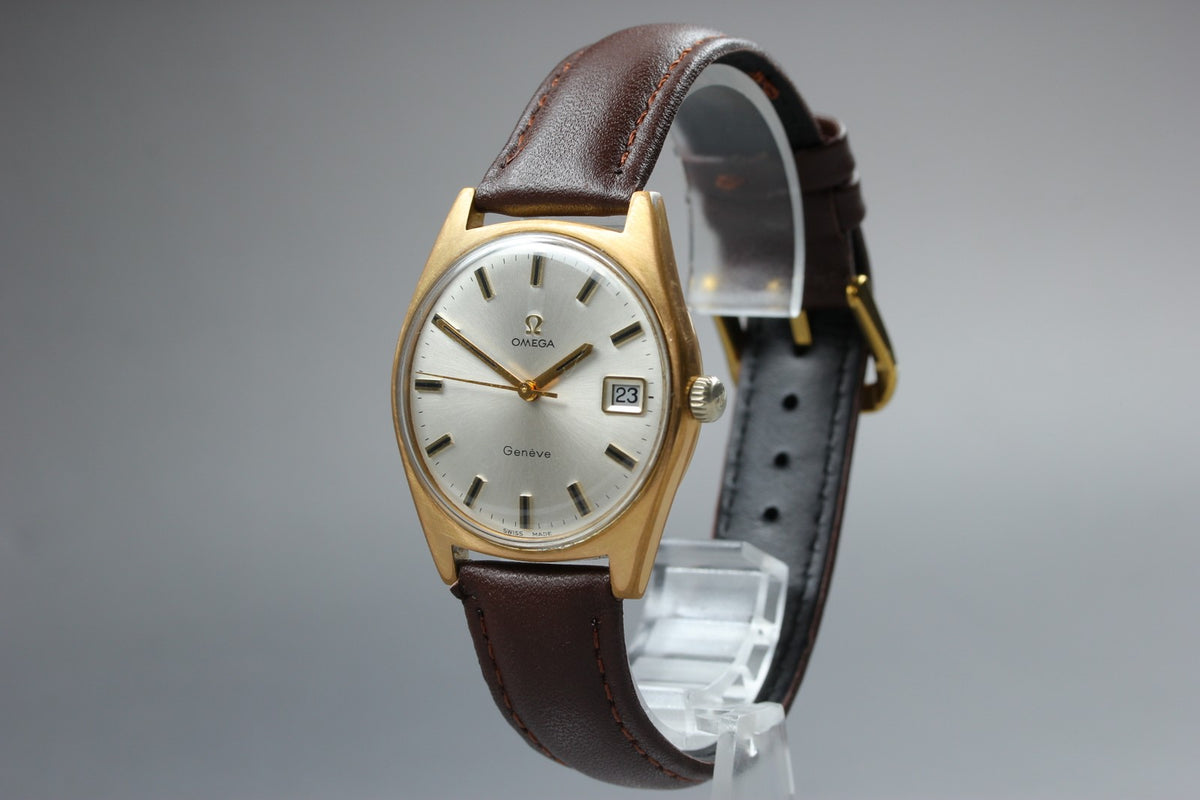 1969 Near MINT OMEGA Geneve 34mm 136.041 Manual Silver Dial Men's Watch Vintage