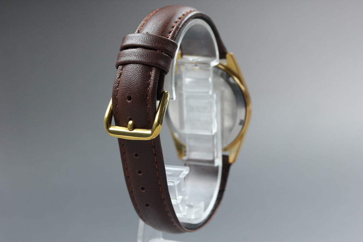 1969 Near MINT OMEGA Geneve 34mm 136.041 Manual Silver Dial Men's Watch Vintage