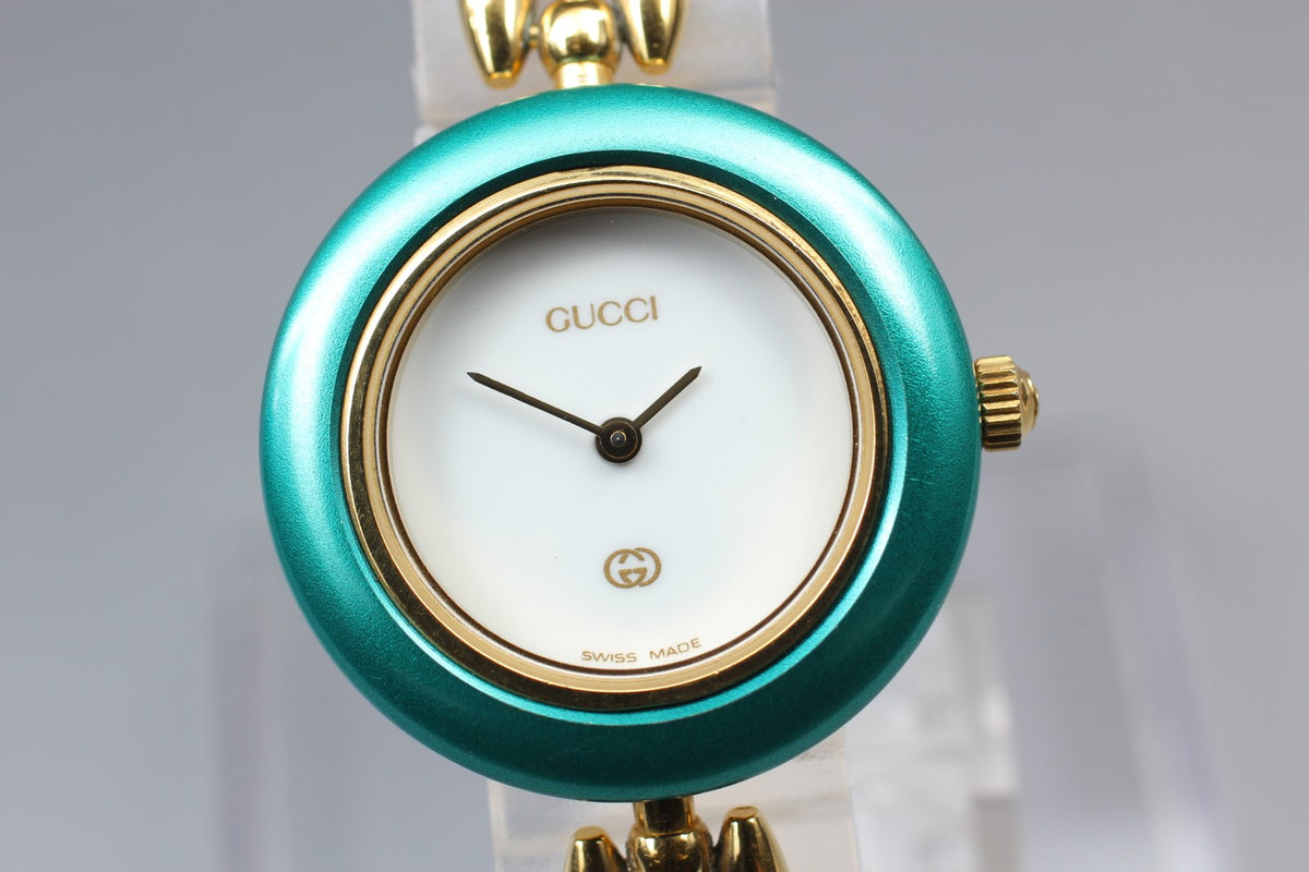 Near MINT GUCCI Change Bezel 11/12 26mm Quartz White Dial Green Women's Vintage