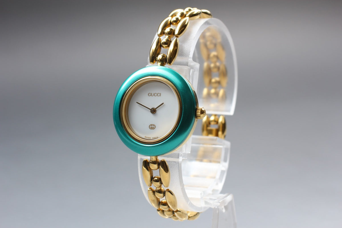 Near MINT GUCCI Change Bezel 11/12 26mm Quartz White Dial Green Women's Vintage
