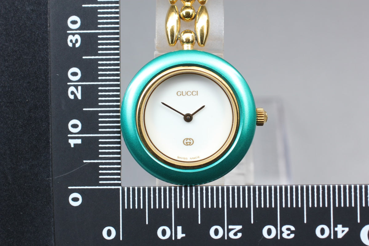 Near MINT GUCCI Change Bezel 11/12 26mm Quartz White Dial Green Women's Vintage