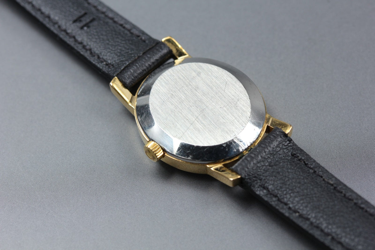 1978 Near MINT OMEGA Geneve 21mm 511.0411 Manual Gold Dial Women's Watch Vintage