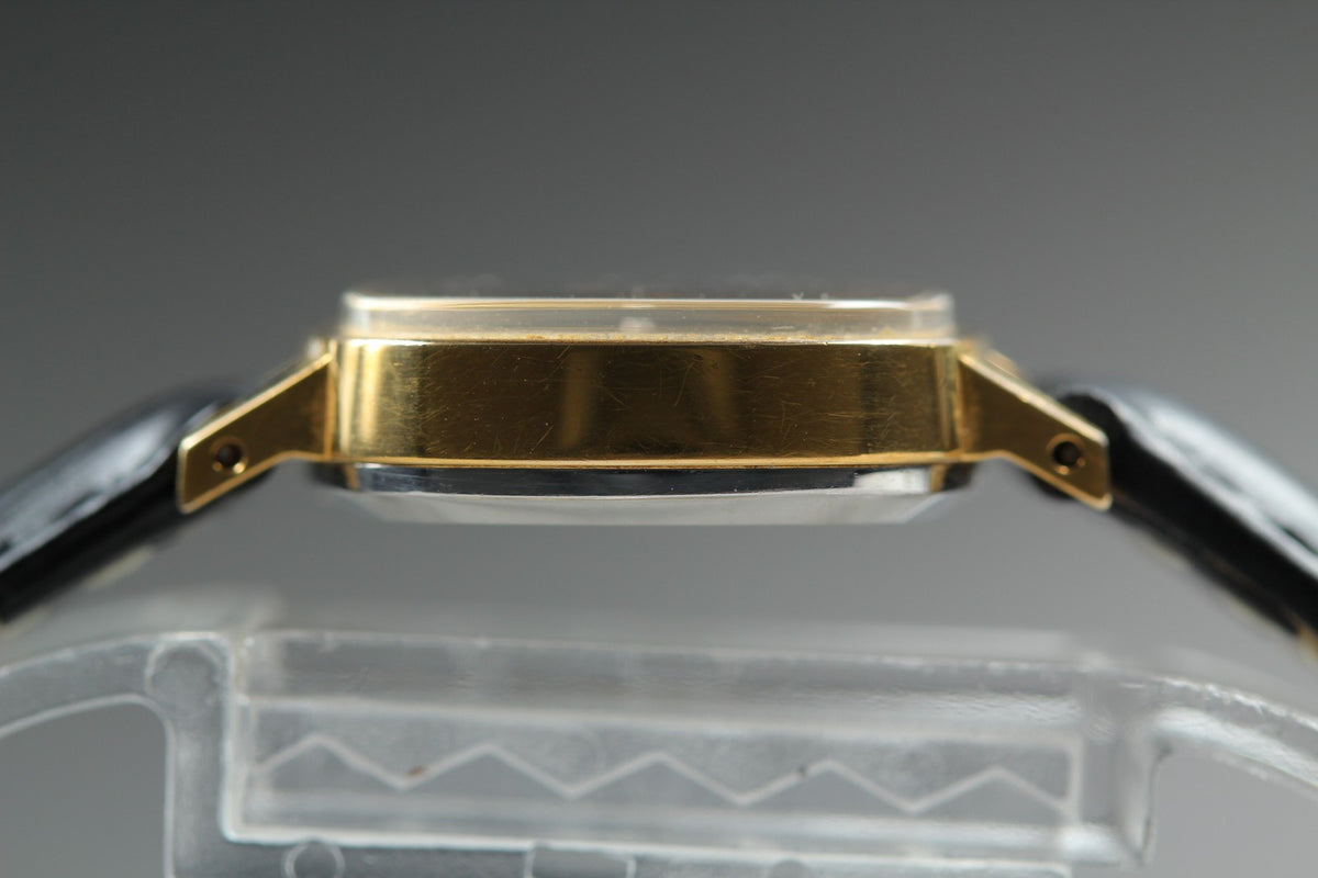 1978 Near MINT OMEGA De Ville 24mm 511.0413 Manual Gold Dial Women's Vintage