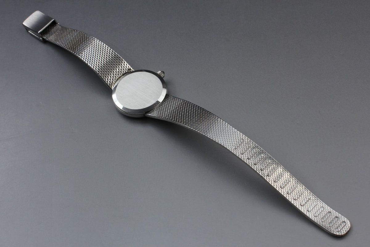 1978 Near MINT OMEGA De Ville 26mm 711.2028 Manual Navy Dial Women's Vintage