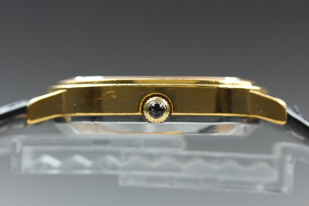 1977 Near MINT OMEGA De Ville 32mm 162.0063 Automatic Gold Dial Men's Vintage