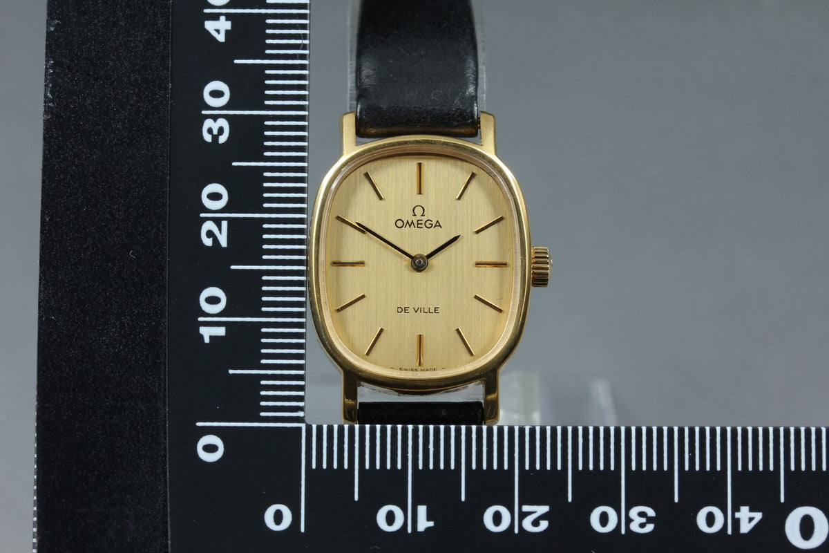 1975 Near MINT OMEGA De Ville 21mm 511.0509 Manual Gold Dial Women's Vintage