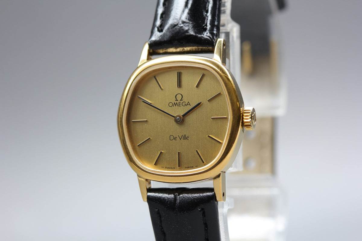 1979 Near MINT OMEGA De Ville 22mm 511.0559 Manual Gold Dial Women's Vintage