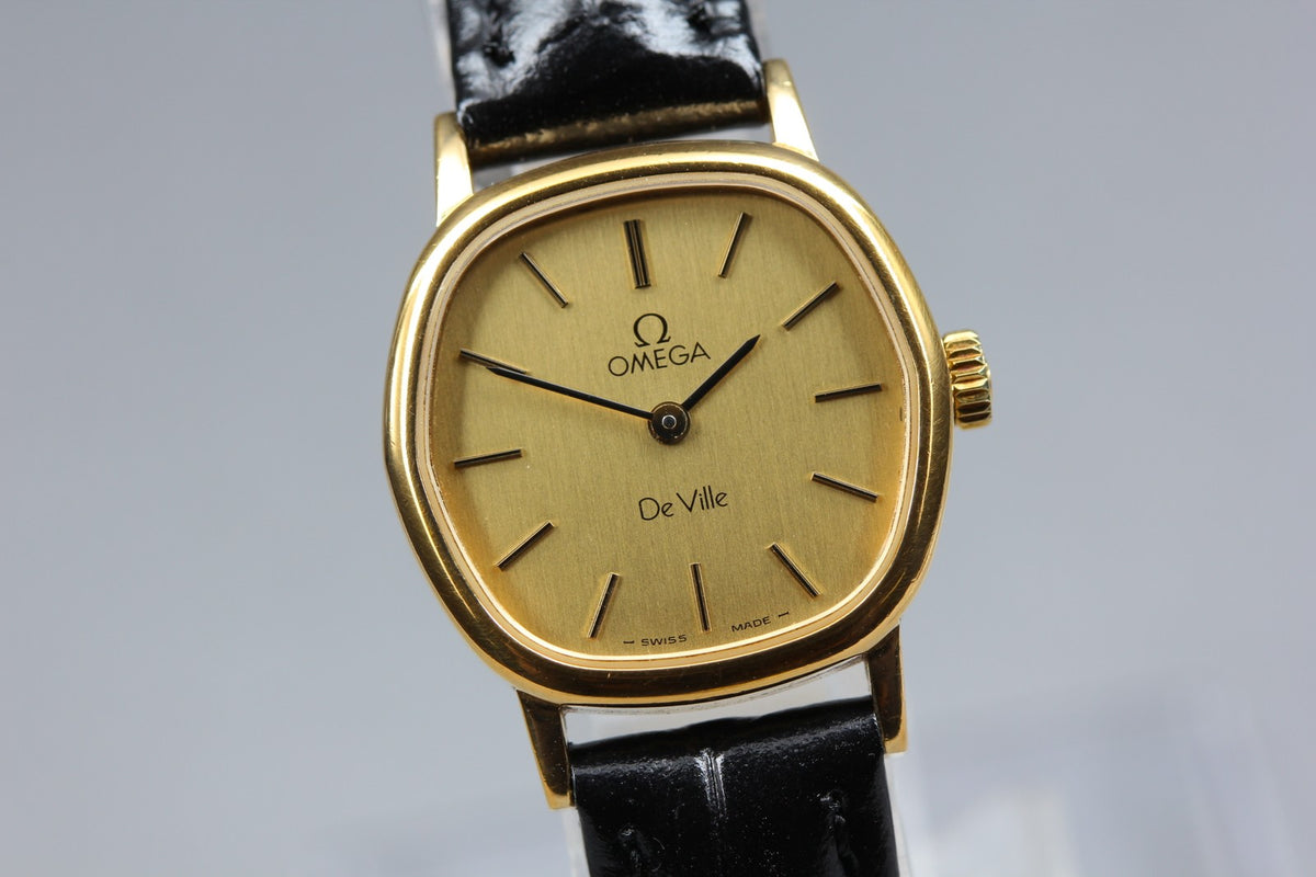 1979 Near MINT OMEGA De Ville 22mm 511.0559 Manual Gold Dial Women's Vintage